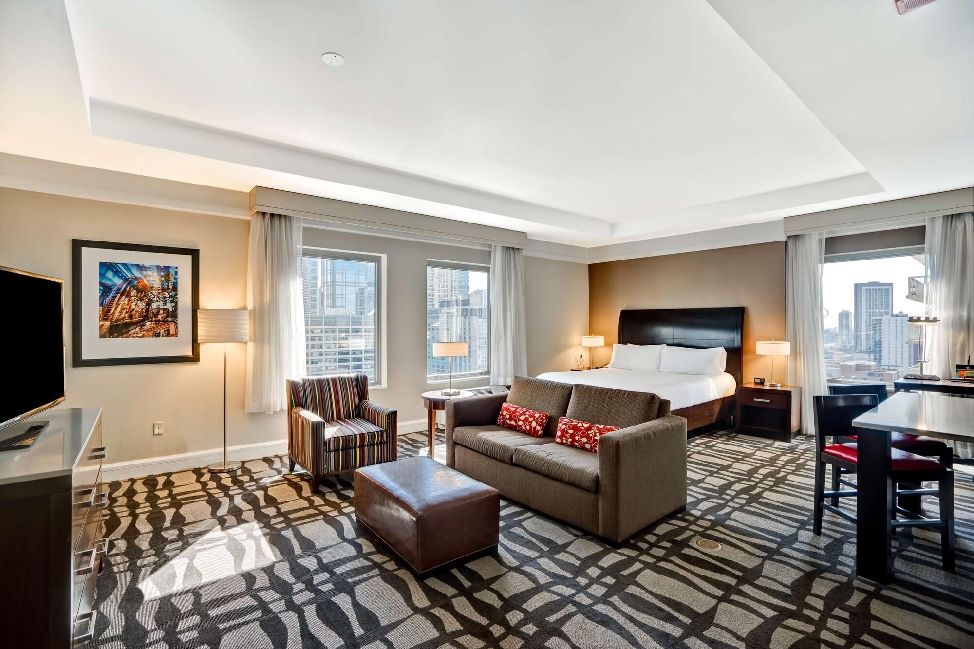 Hilton Garden Inn Chicago Downtown/Magnificent Mile Exterior photo