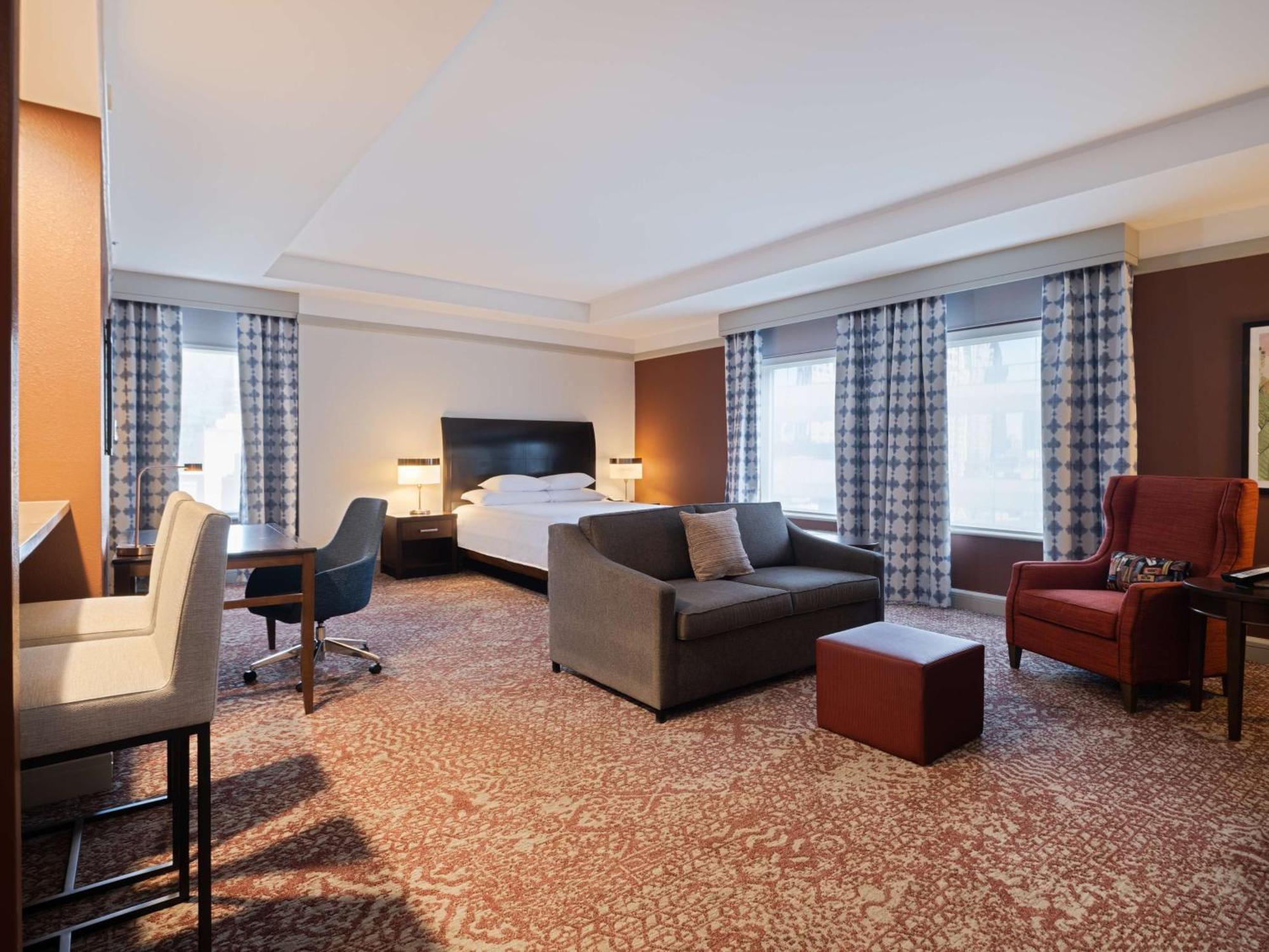 Hilton Garden Inn Chicago Downtown/Magnificent Mile Exterior photo