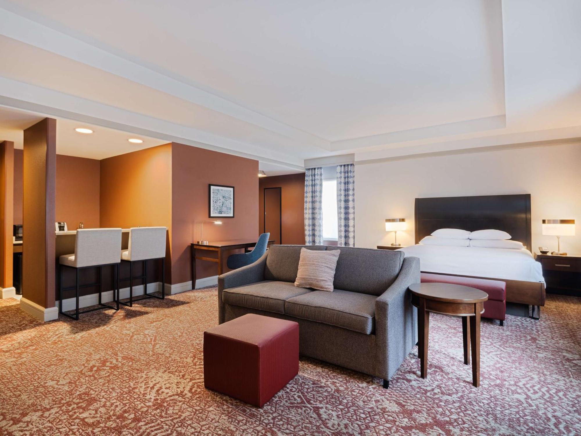 Hilton Garden Inn Chicago Downtown/Magnificent Mile Exterior photo